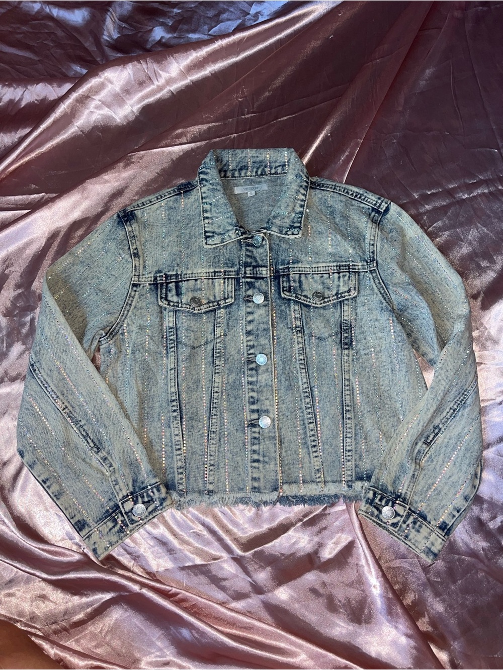 Veveret Embellished Light Wash Denim Jacket